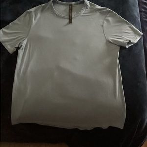 Lululemon tshirt